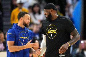 免费NBA太阳vs活塞在线观看_免费NBA太阳vs活塞在线观看在线观看_免费看直播