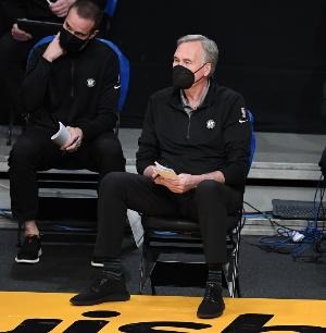 火爆NBA雄鹿vs黄蜂比分预测_火爆NBA雄鹿vs黄蜂比分预测在线观看_免费看直播