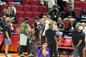 森林狼vs鹈鹕jrs直播_森林狼vs鹈鹕jrs直播在线观看_免费看直播